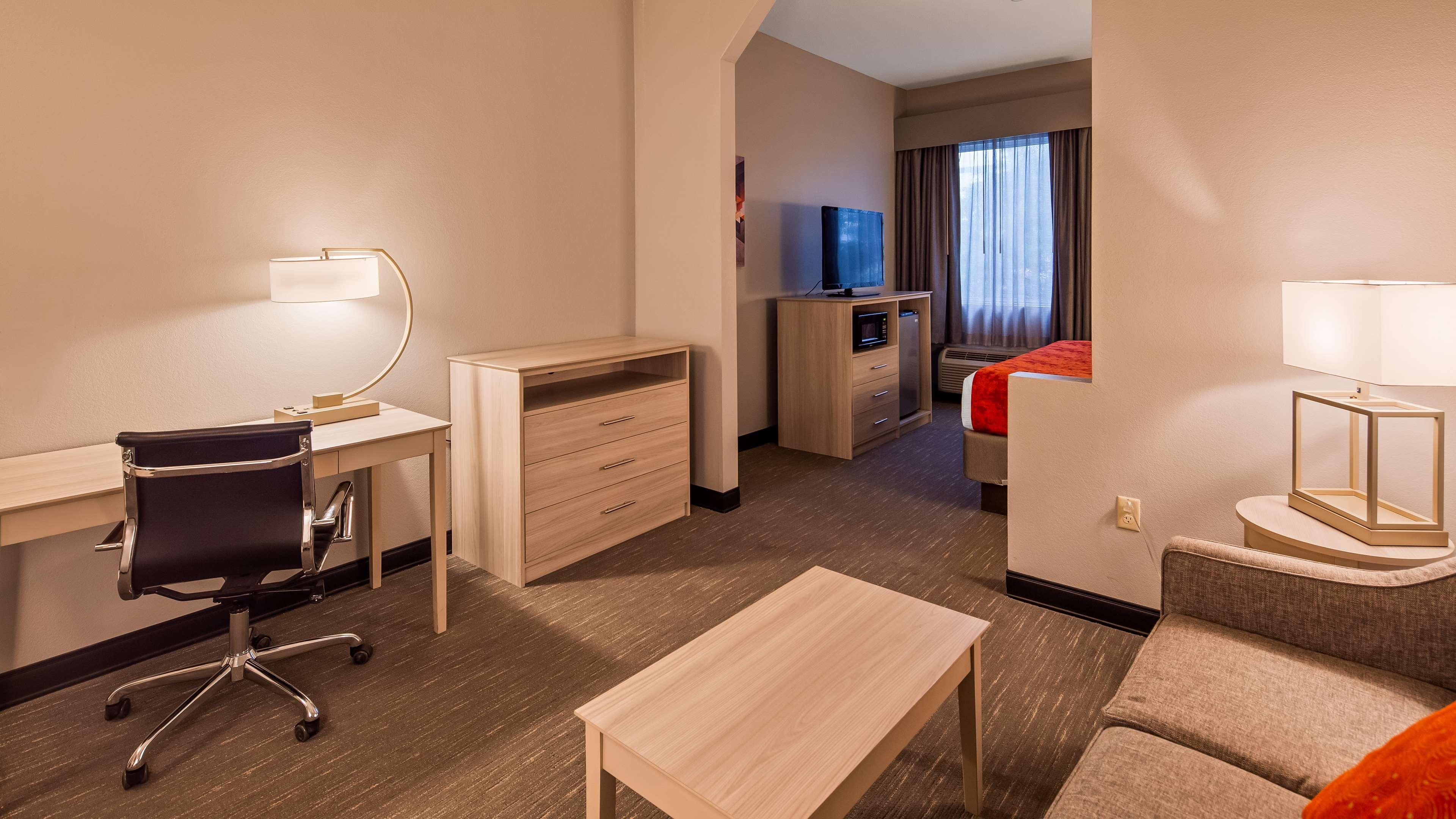 Best Western Plus New Cumberland Exterior foto