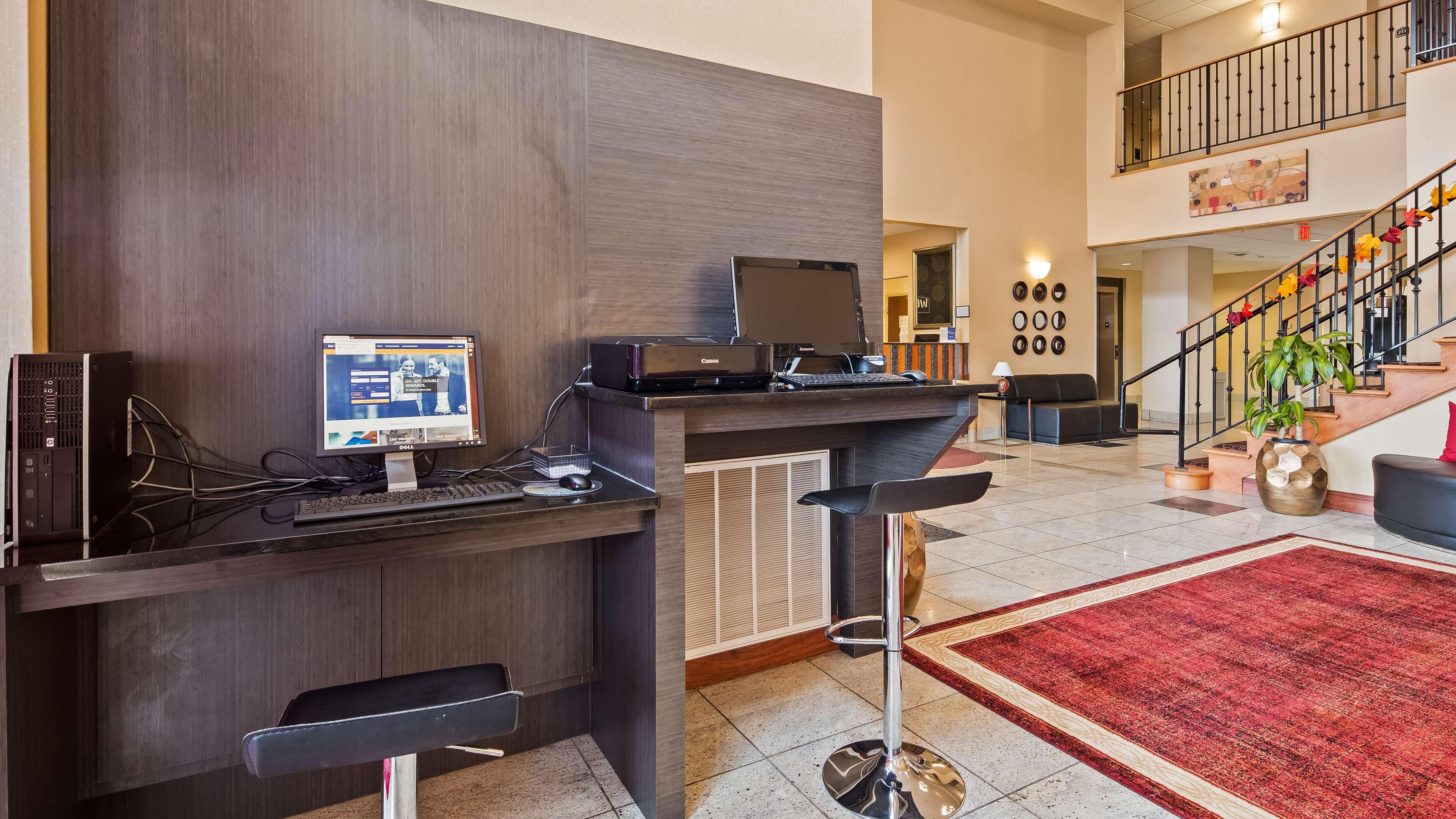 Best Western Plus New Cumberland Exterior foto