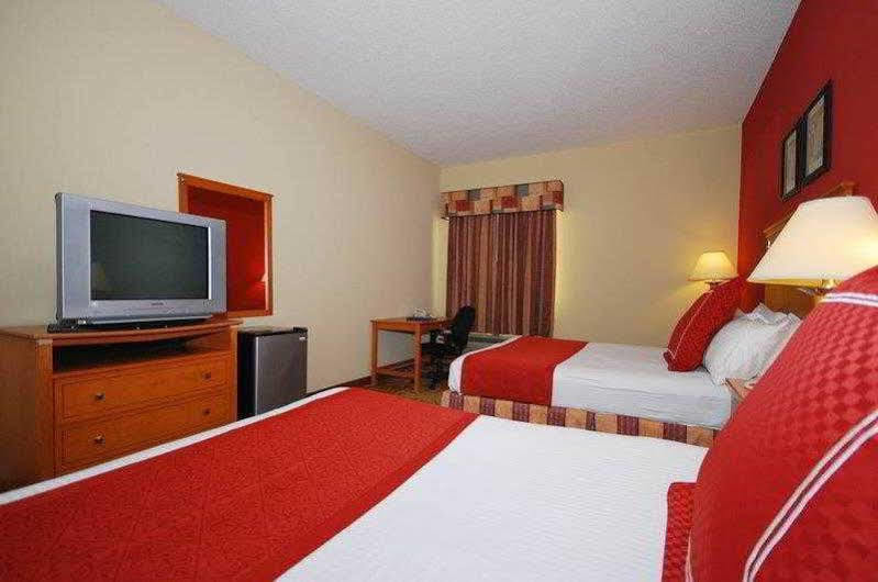 Best Western Plus New Cumberland Exterior foto