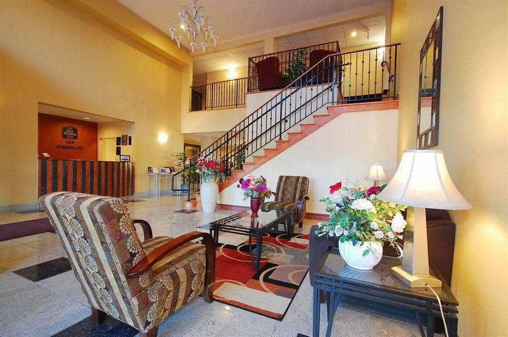 Best Western Plus New Cumberland Interior foto